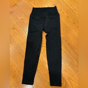 Victoria’s Secret High Rise Leggings Black Leopard Sculpting Athleisure Small